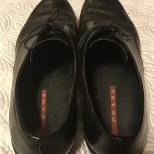 Prada Shoes | Prada men’s black calfskin lace up oxford’s.  4e 1217 9 1/2. Prada | Shoes | Prada Mens Black Leather Calfskin Lace Up  main image 2